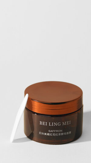 Saffron Tea Glow Mask